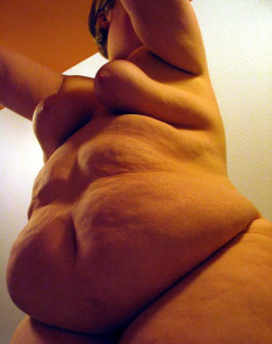 Loves natural bodies