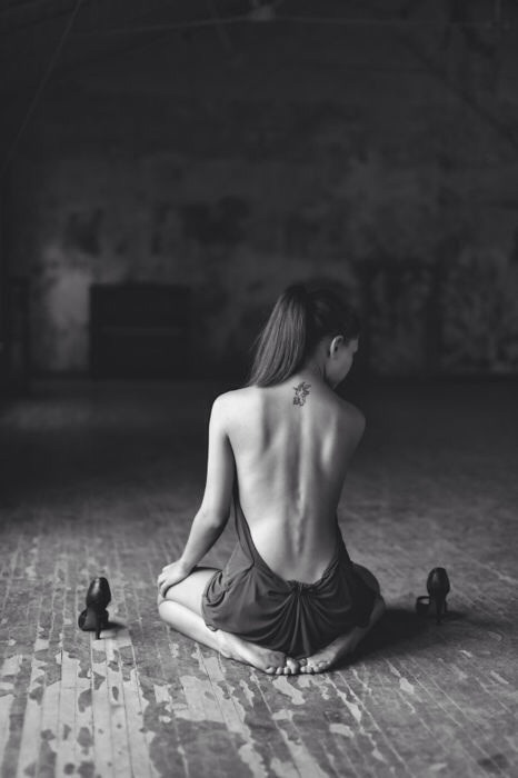 notsohiddendesires:  sh7774:  Sometimes you have to let it all go and just do you.  :)  You just HAD to put a cake in there too huh? Cake is my weakness… & cute boys. Lol.