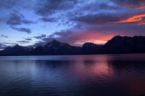 ryanjorgensen:  Jackson Lake, Wyoming  Grand Teton National Park 