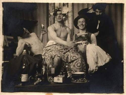 gaslightgallows:tinyphantomsalad:zundar-sama:froody:lapsedgoth:froody:froody:I love images of late Victorian/Edwardian period men taking goofy pictures with their bros……..boys night circa 1898Images with high levels of Bertie Wooster energies:vintage