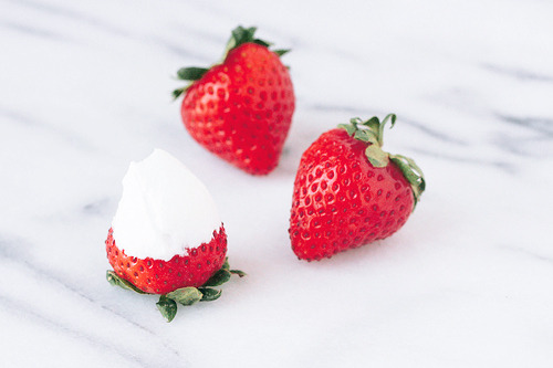 cinnahearts:Strawberries and coconut whipped cream (by Ashlae | oh, ladycakes)