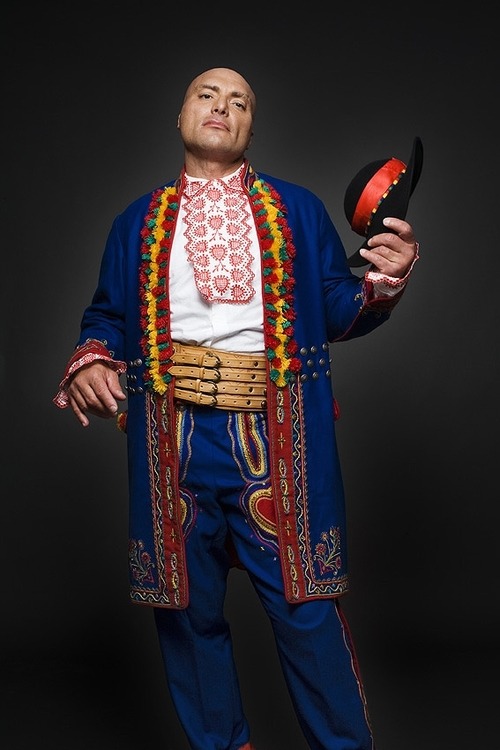 songs-of-the-east: “The exhibition Borders | Granice features photographs depicting Polish folk art 