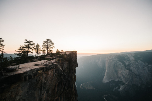 Porn tannerseablom:  Sunset with a view.  photos