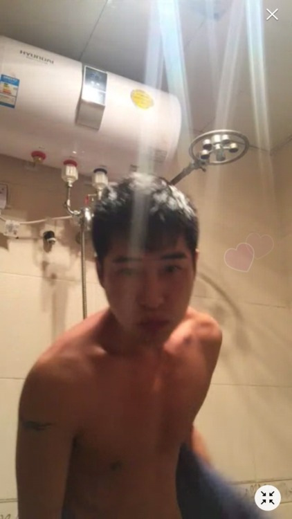 daicalangtu1991:  cute guys from app lol 