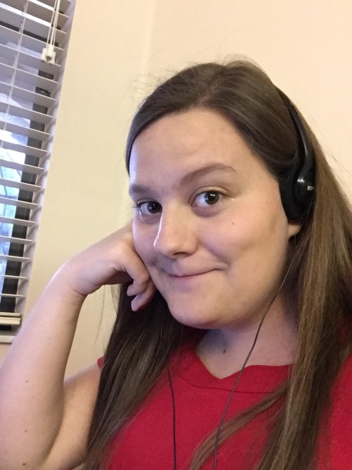 when you’re still stuck with dorky uncomfortable headphones but also you’re still cute