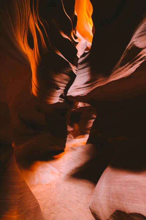 Upper Antelope Canyon By Leo Varona