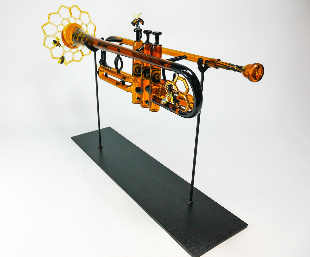 roll0ne:    Etai Rahmil x Phil Siegel  ‘Bee Trumpet’   Another!!!! Second born
