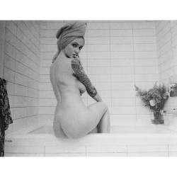 alyssabarbara:  Tub life | 🛁 🍑 #Polaroid #film #bubblebath @arsenicmagazine #arsenic #booty #sundaybumday
