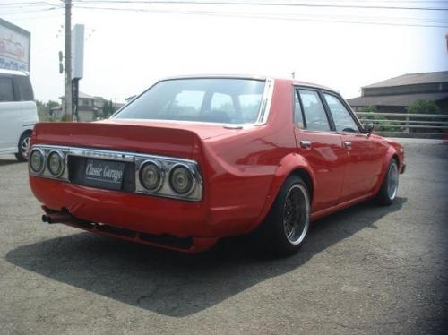 hirocimacruiser:A few random red Nissan Skylines. Because red cars go faster. Yes i know the last on