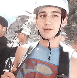 twintalkstime:  jai & luke + touching each other 