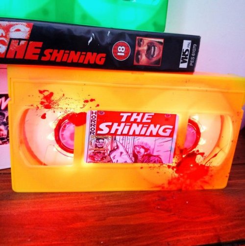 snootyfoxfashion:  Horror Movie VHS Tape Lamps from NancysJars  x / xx / xx / xx / xx / x