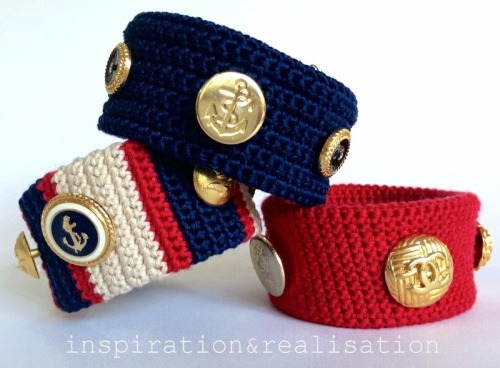 DIY Crochet Vintage Button Bracelet Tutorial from inspiration & realisation.  She’s also a