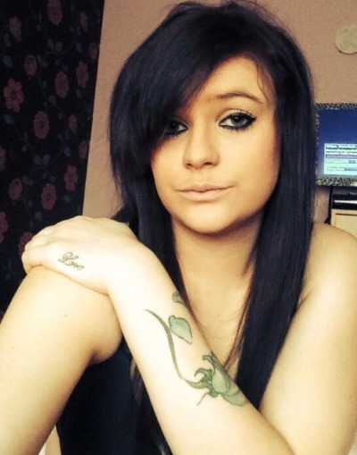 chavwank: Fuck her big fat chav tits!