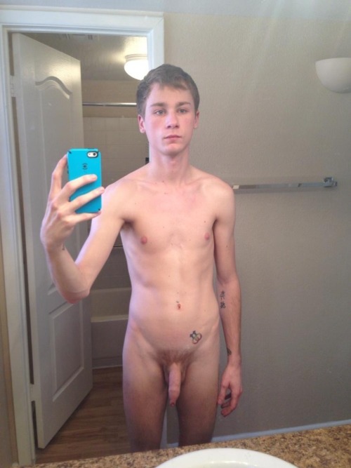 ...AND YET ANOTHER UNNECESSARY GAY NUDITY BLOG