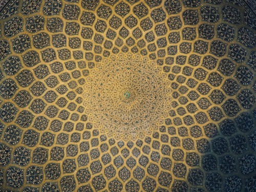 (via The roof of the most beautiful mosque in the world - Sheikh Lotfollah Mosque, Esfahan, Iran | h