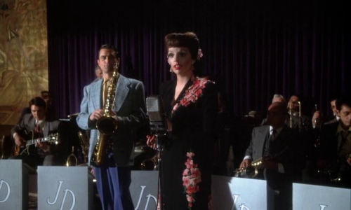 New York, New York (1977) - Liza Minnelli as Francine Evans wearing a below-the-knee black dress wit