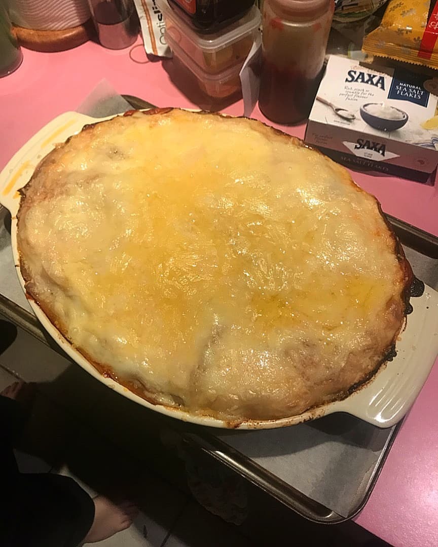 And this chicken parma lasagna was so heavy that @robdog1175 had to get it in and