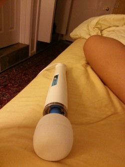 hitachi-magic:  chancla:  Dont even need a partner anymore  I know what you mean…