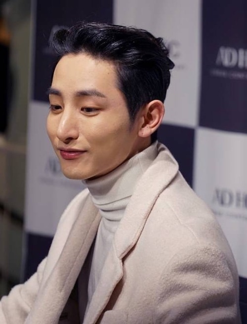 HAPPY BIRTHDAY to our handsome boy in the military!! Lee Soo Hyuk! 이수혁! &lt;3