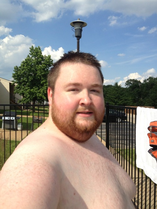 chubbyaddiction: kingpokeypanda:  Swimming!  Mhmm, more of these cute pool teddies…