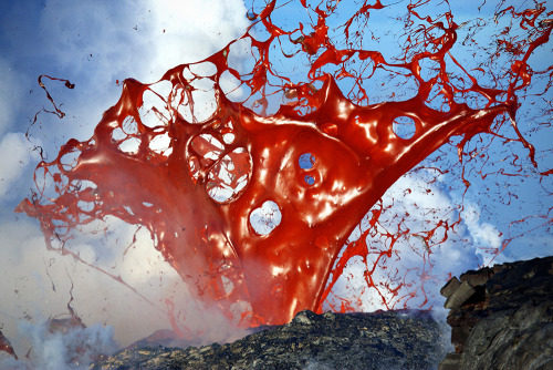 ourearthisbeautiful:A giant lava bubble, over a hundred feet across, explodes violently, extruding r