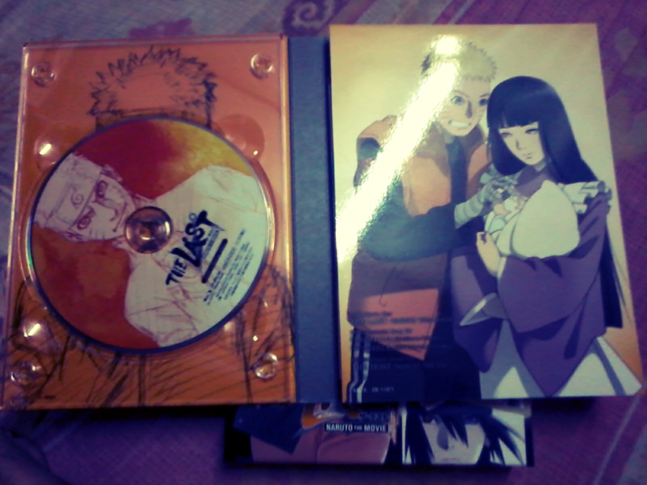 chennyyeo:  Booklet:Special delivery from Japan. Sorry for the crappy camera shots.