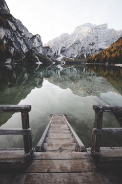 banshy:  Lago di Braies by: Sam Elkins