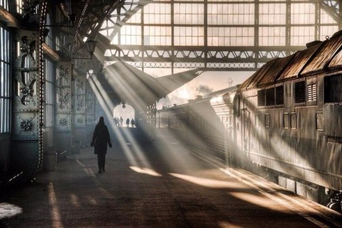 altr-fred: steampunktendencies: Vitebsky Railway Station, Saint Petersburg, Russia   Superbes e