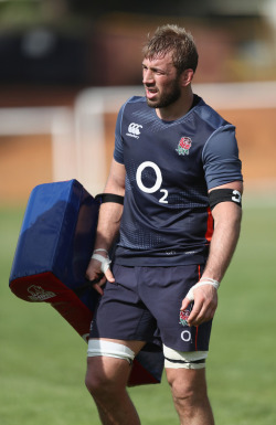 roscoe66:   Chris Robshaw of England   