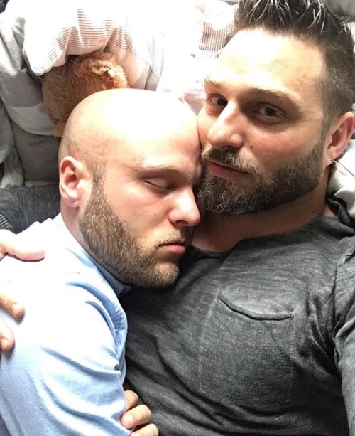 touch-my-beard:  Http://touch-my-beard.tumblr.com porn pictures