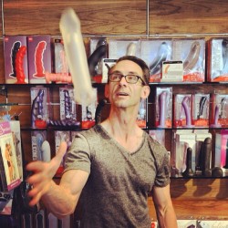 Fight Club author Chuck Palahniuk juggling dildos by Nate &ldquo;Igor&rdquo; Smith