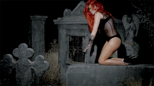 sarahswings:  carp4–diem:   Neon Hitch - Fuck U Betta  unf I want her to fuck