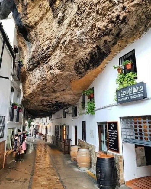 Porn photo Setenil, Andalusia, part of the buildings