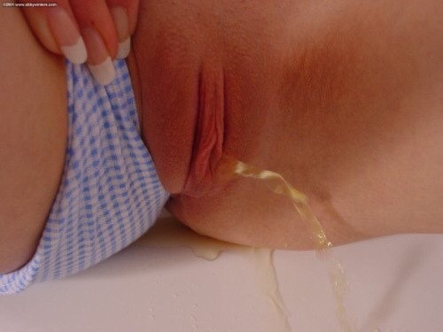 prettygirlmckenzie:Girl peeing floor and girls peeing her panties