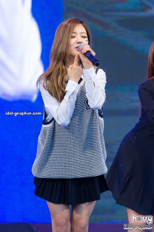 koreangirlshd: Girl group A Pink sailor uniform style @ Kia Music Festival ~ Photos by Harry