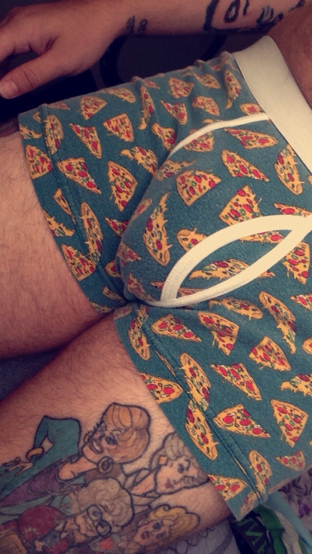 neuroxin:  crackopenyourprettyface:🍕 I honestly love everything about this picture