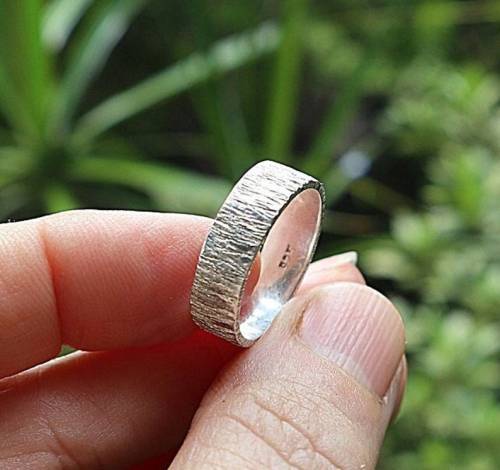 mylunajewel: Solid 925 Silver Band Textured Finish Ring // My Luan Jewel 