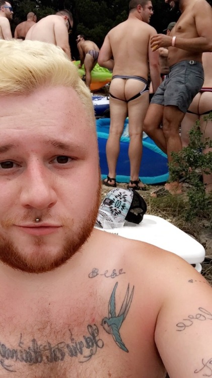 stushi-roll:Our naked day at Hippie Hollow Splash 2017 Austin Texas💦 All the butts to enjoy!🍑🙌🏻@hugobugo