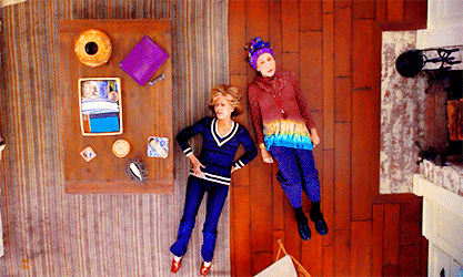 reginasfairytale:i live in a way nicer house with a way nicer person who usually likes to be with me