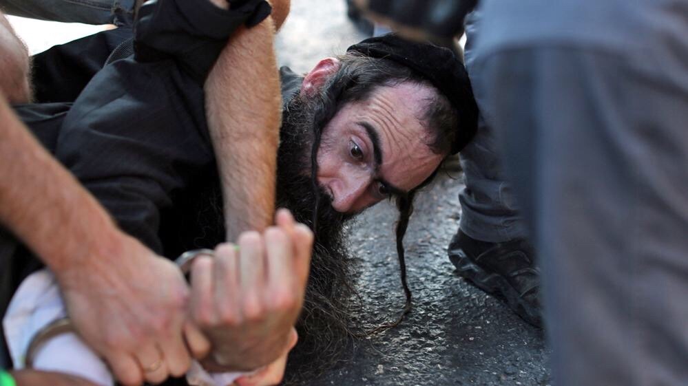 commongayboy:commongayboy:  Disgusting trash who stabbed 6 at Jerusalem Pride today
