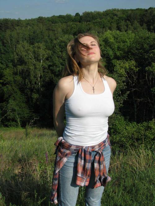 nofakecurves:  No Fake Curves :: Submit your Natural Beauty!   Beautiful, gotta love it