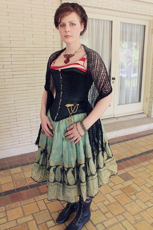 steampunk-girl:  Steampunk GirlSteampunk Girl Twitter
