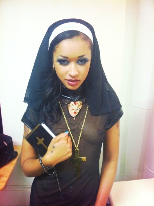 sexthing69:  theperfectladies:  Skin Diamond  ❤_❤