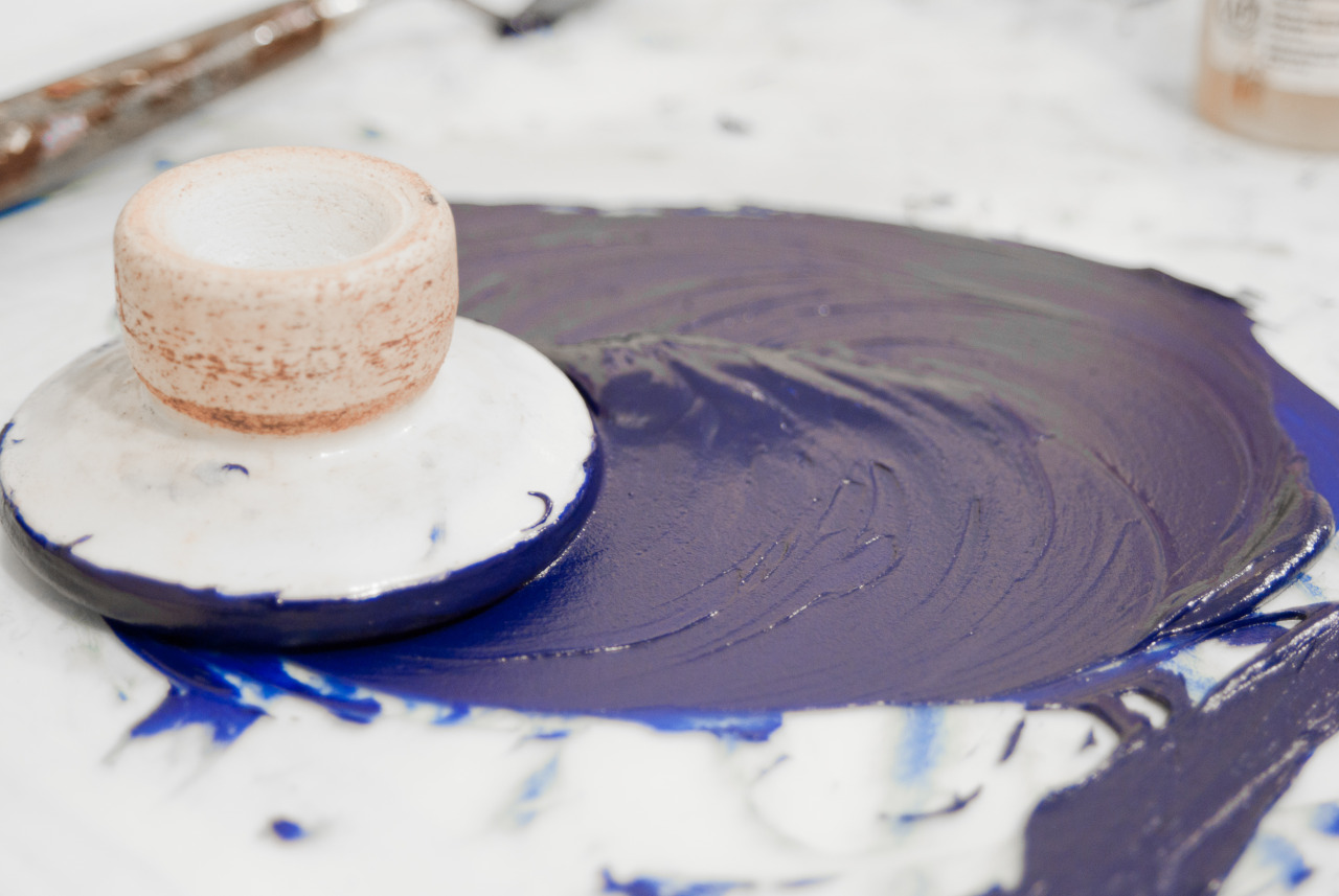 yungvermeer:  Today I had the pleasure of making genuine ultramarine blue oil paint.