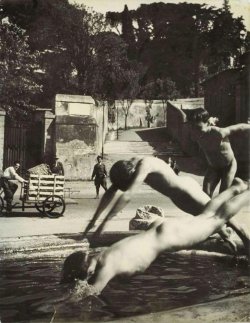 1bohemian:    Lungotevere Aventino, Rome, 1947 by Sem Presser  