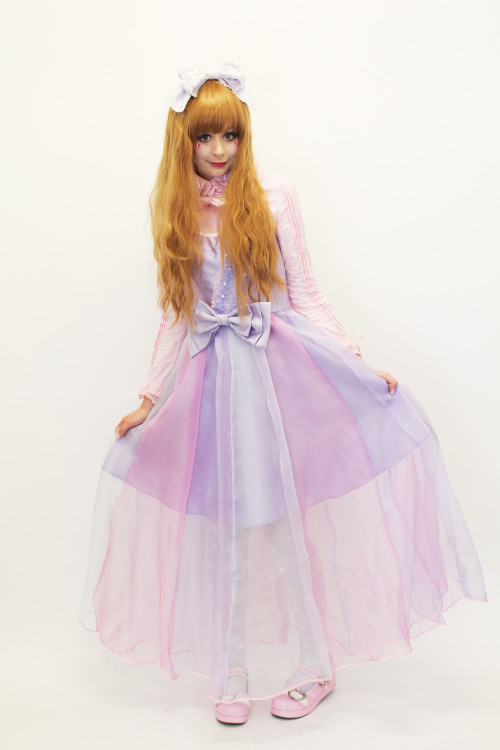 sugar-honey-iced-tea:My pastel rainbow dress design photoshoot, im so shy and pull funny faces in fr