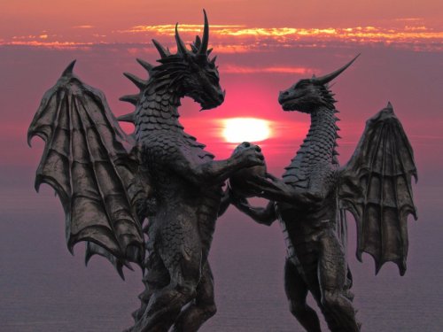 manywinged:manywinged:who wants to see my favorite statueyes you do. it’s a bulgarian statue called “the dragons in love” and it’s a statue of 2 dragons and they’re in lovelove wins