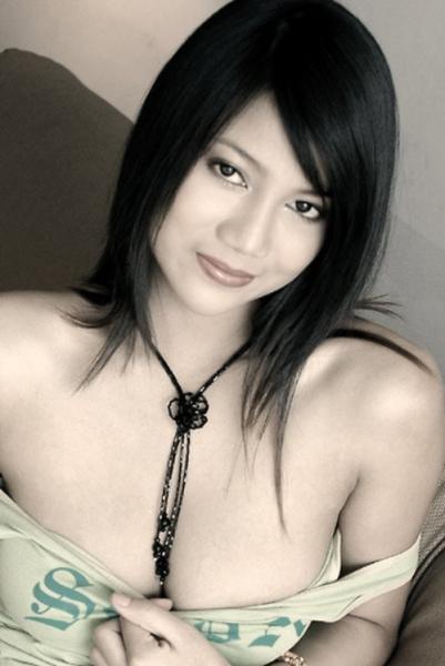 fuckable-asian-bitches18: Girls in this sex app are obligated to have at least 3 nudes in their prof