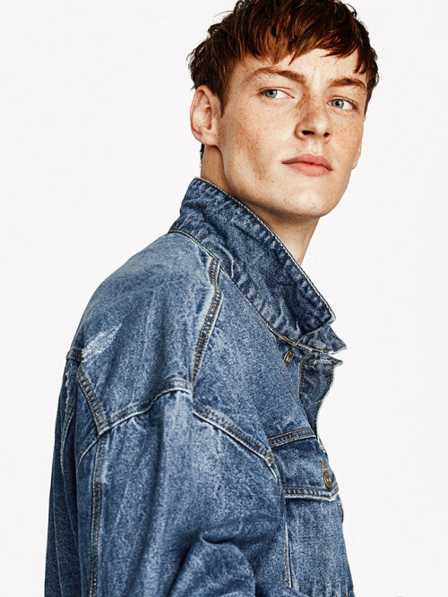 etallionboy:Roberto Sipos | ZARA Denim Jacket 3442403 by Sacha Maric