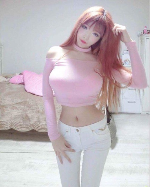 my9302: 좋아할만하게 귀엽게입어봤어요 ㅎㅎ 너무심심한데 놀아줄사람~~ 팔로우 리블로그고마워요^_^ 아우~몸 얼굴 대박